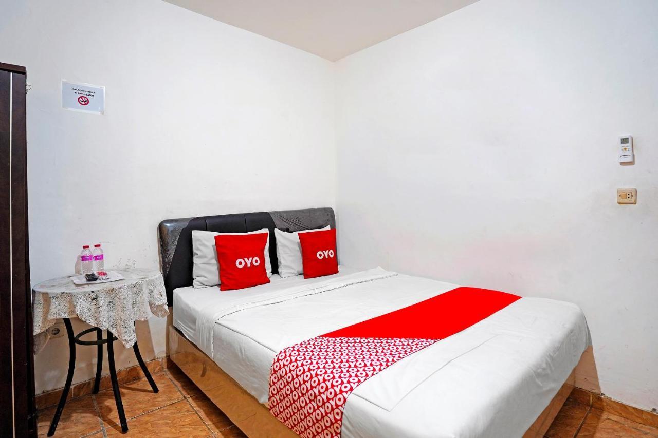 Oyo 91390 Kost Grand Royal Elite Hotel Surabaia Exterior foto