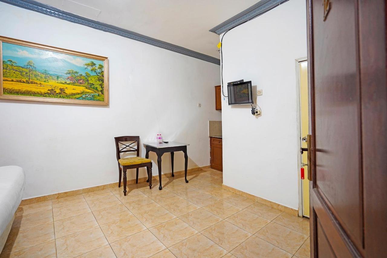 Oyo 91390 Kost Grand Royal Elite Hotel Surabaia Exterior foto