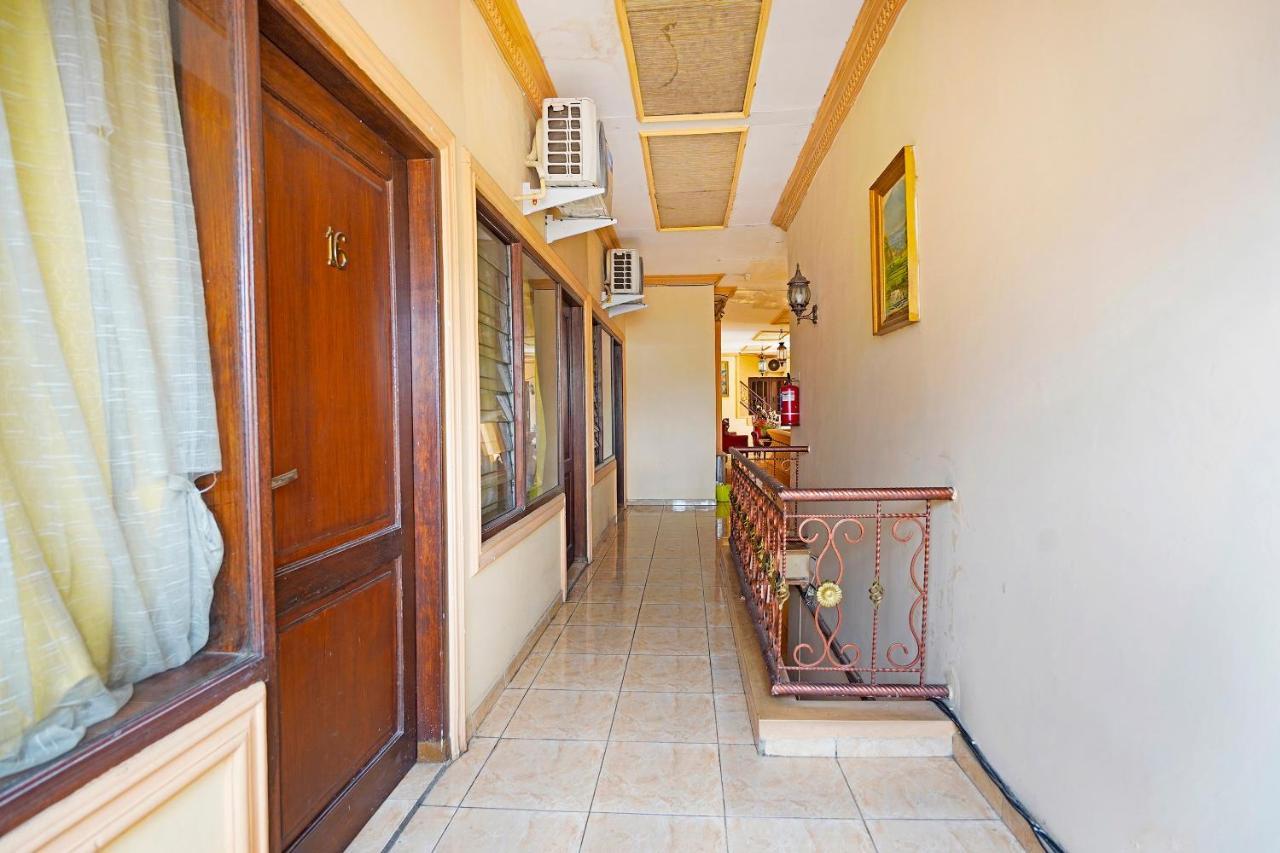 Oyo 91390 Kost Grand Royal Elite Hotel Surabaia Exterior foto