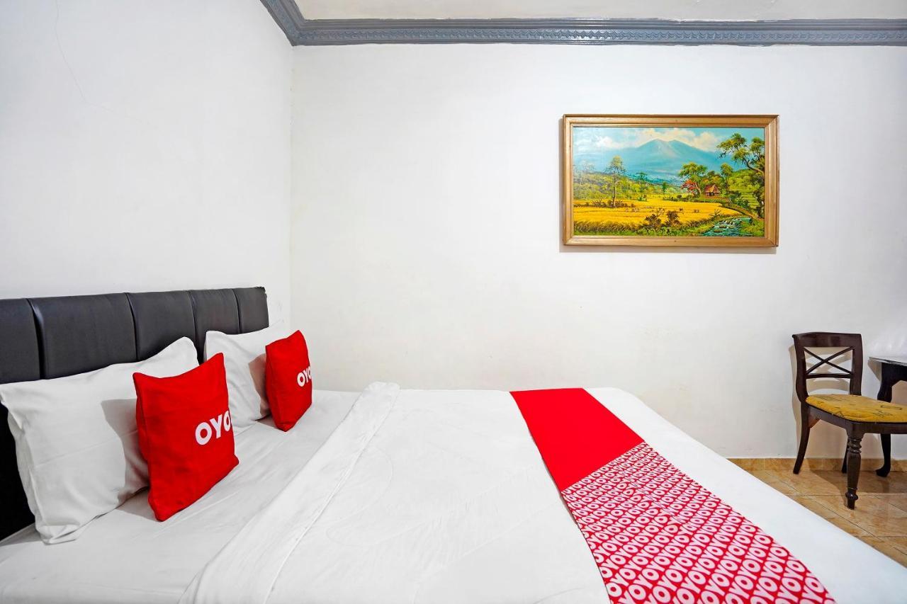 Oyo 91390 Kost Grand Royal Elite Hotel Surabaia Exterior foto